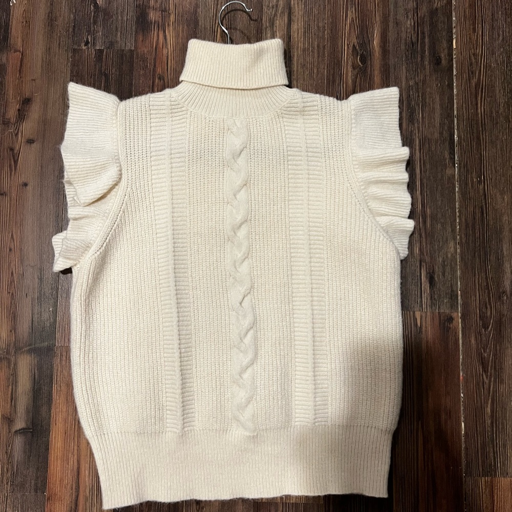 super cute sweater tank. nwot